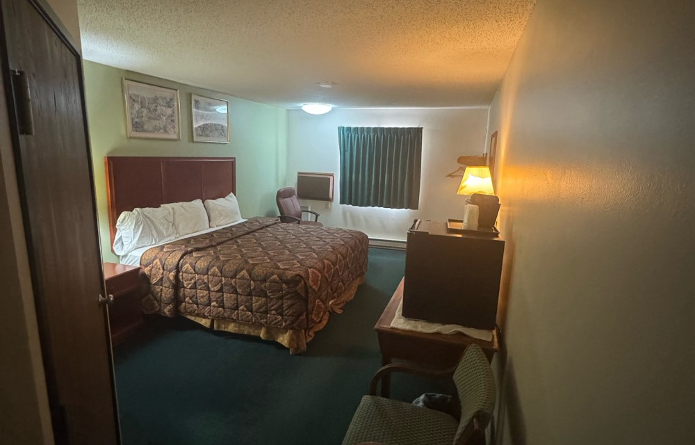 Smart Choice Inn Rooms Pictures